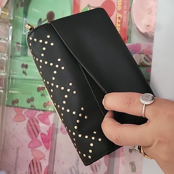 Victoria's Secret Tech Wristlet Wallet - Picture 5 of 5